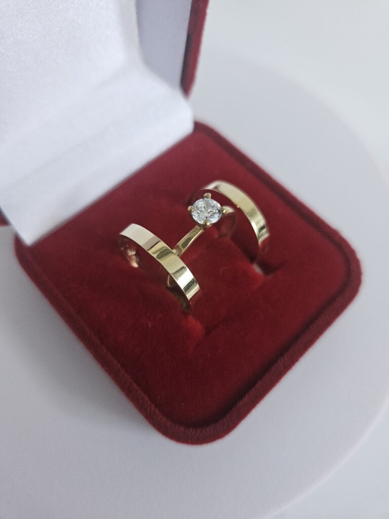 Par de Alianças de Ouro Retas 3mm com Anel