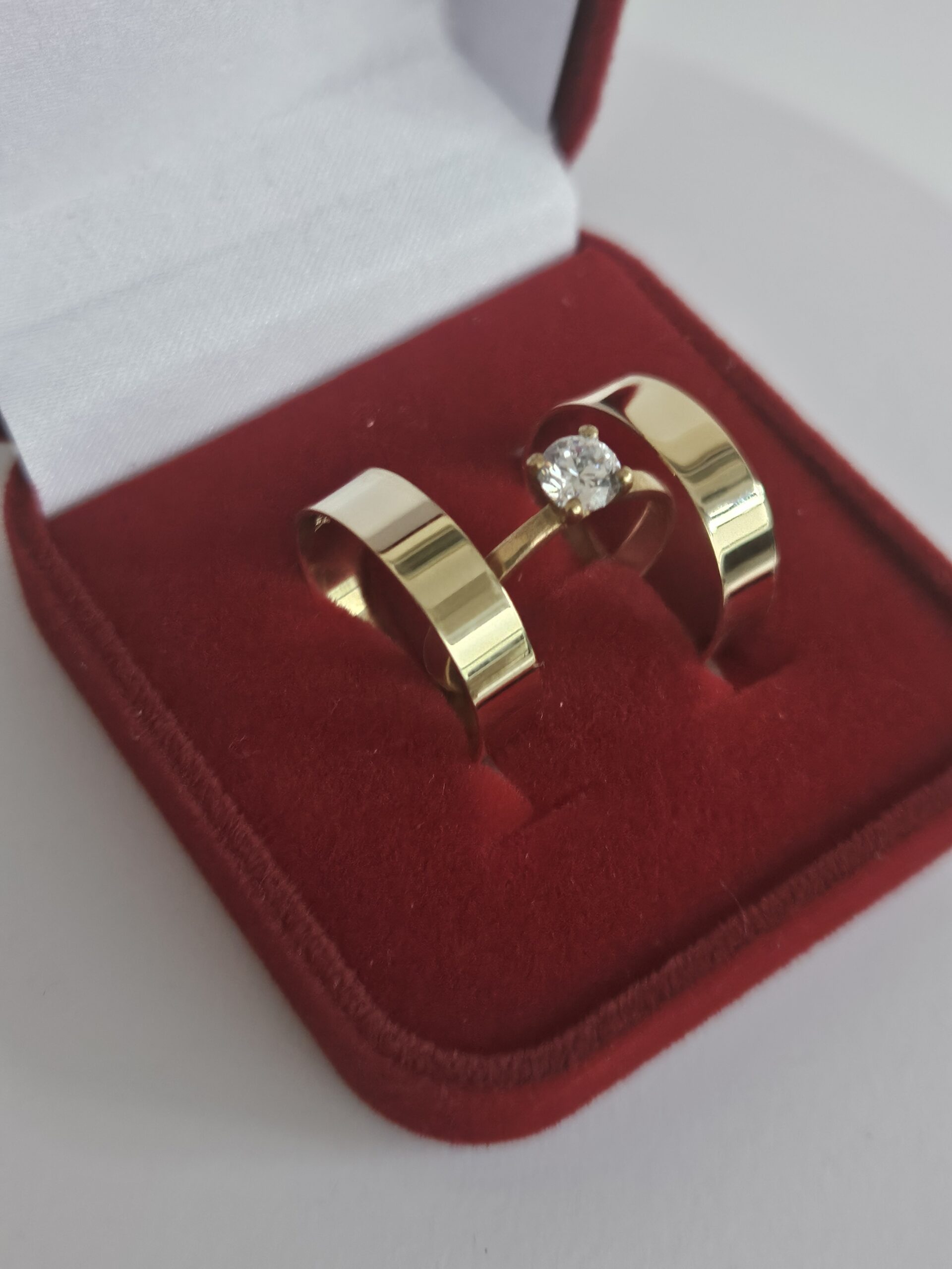 Par de Alianças de Ouro Retas 5mm com Anel - Imagem 4