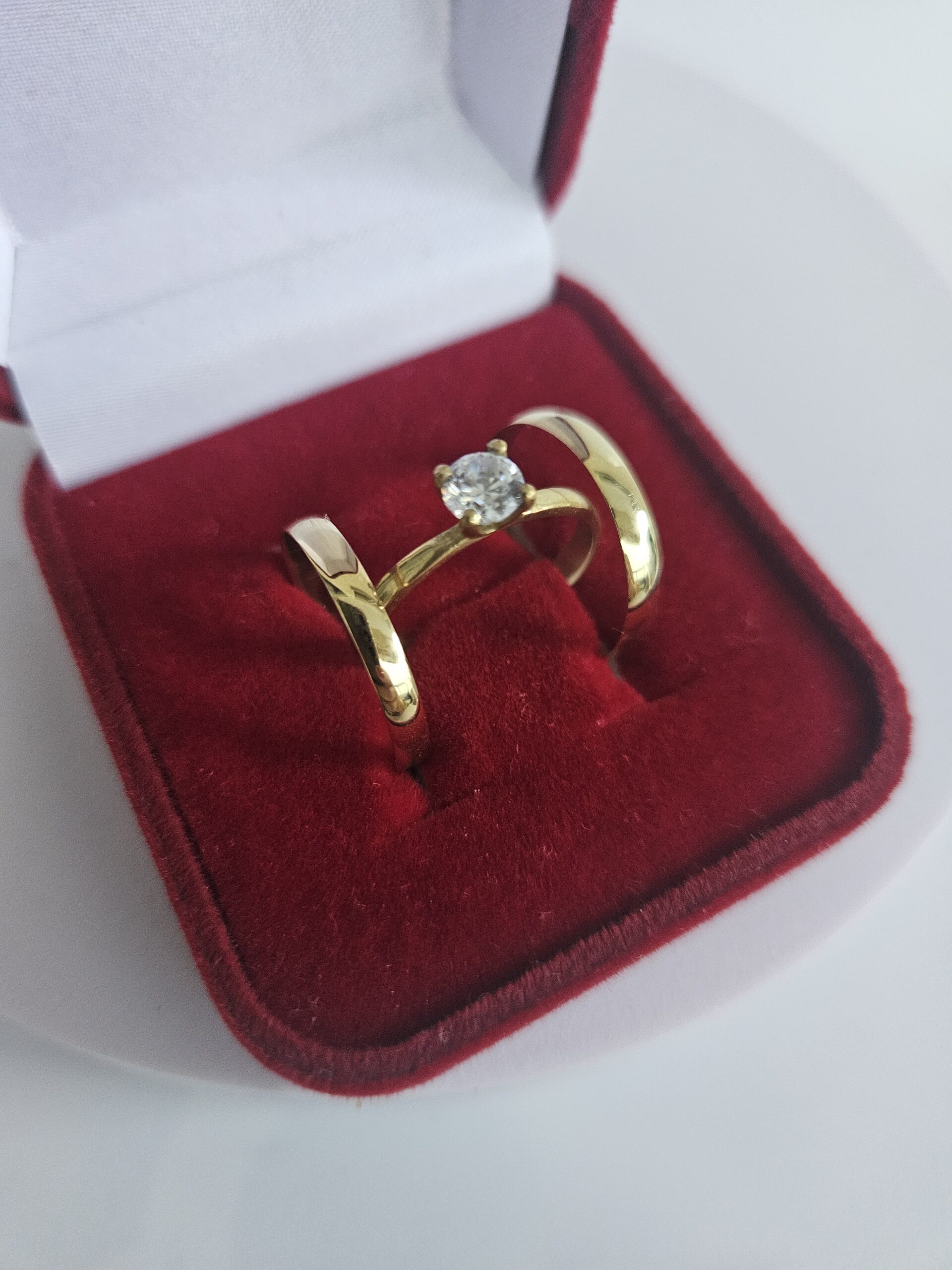 Par de Alianças de Ouro Boleadas 3mm com Anel - Imagem 2