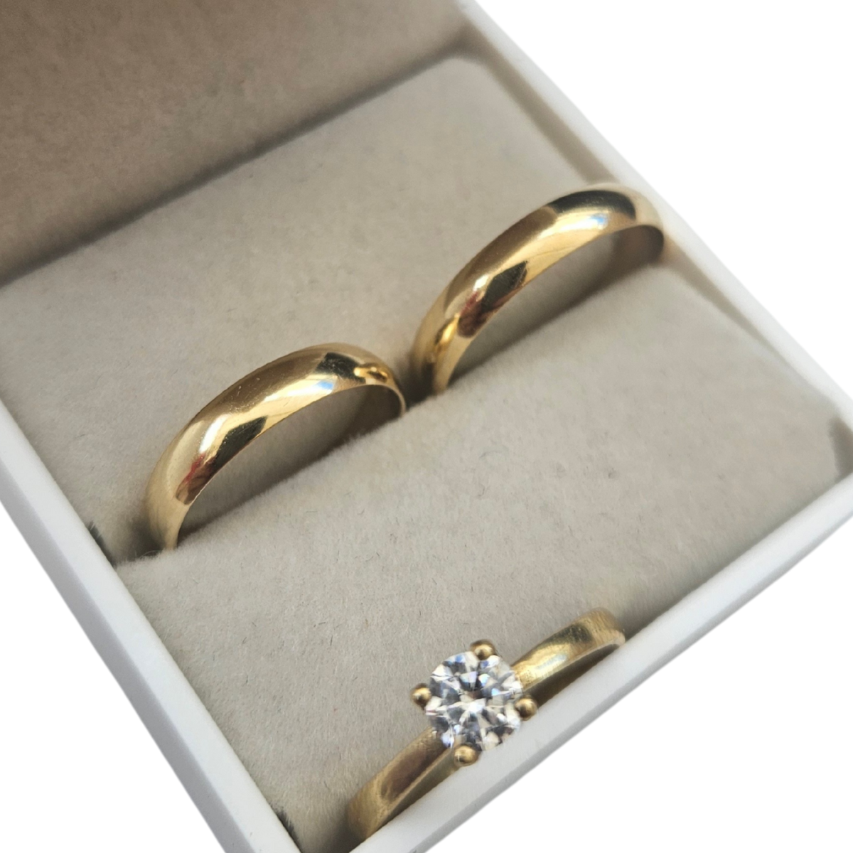 Par de Alianças de Ouro Boleadas 4mm com Anel - Imagem 3